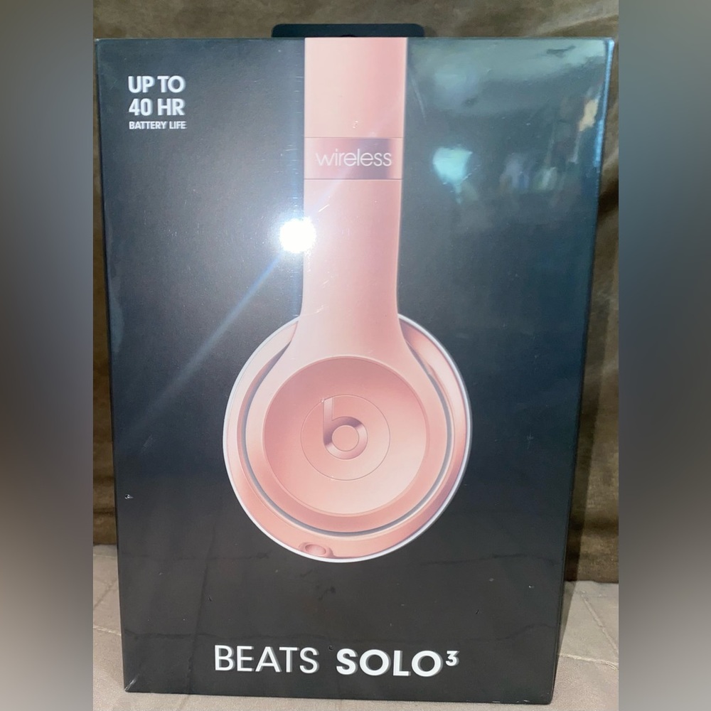 Brand new Beats Solo3 never opened